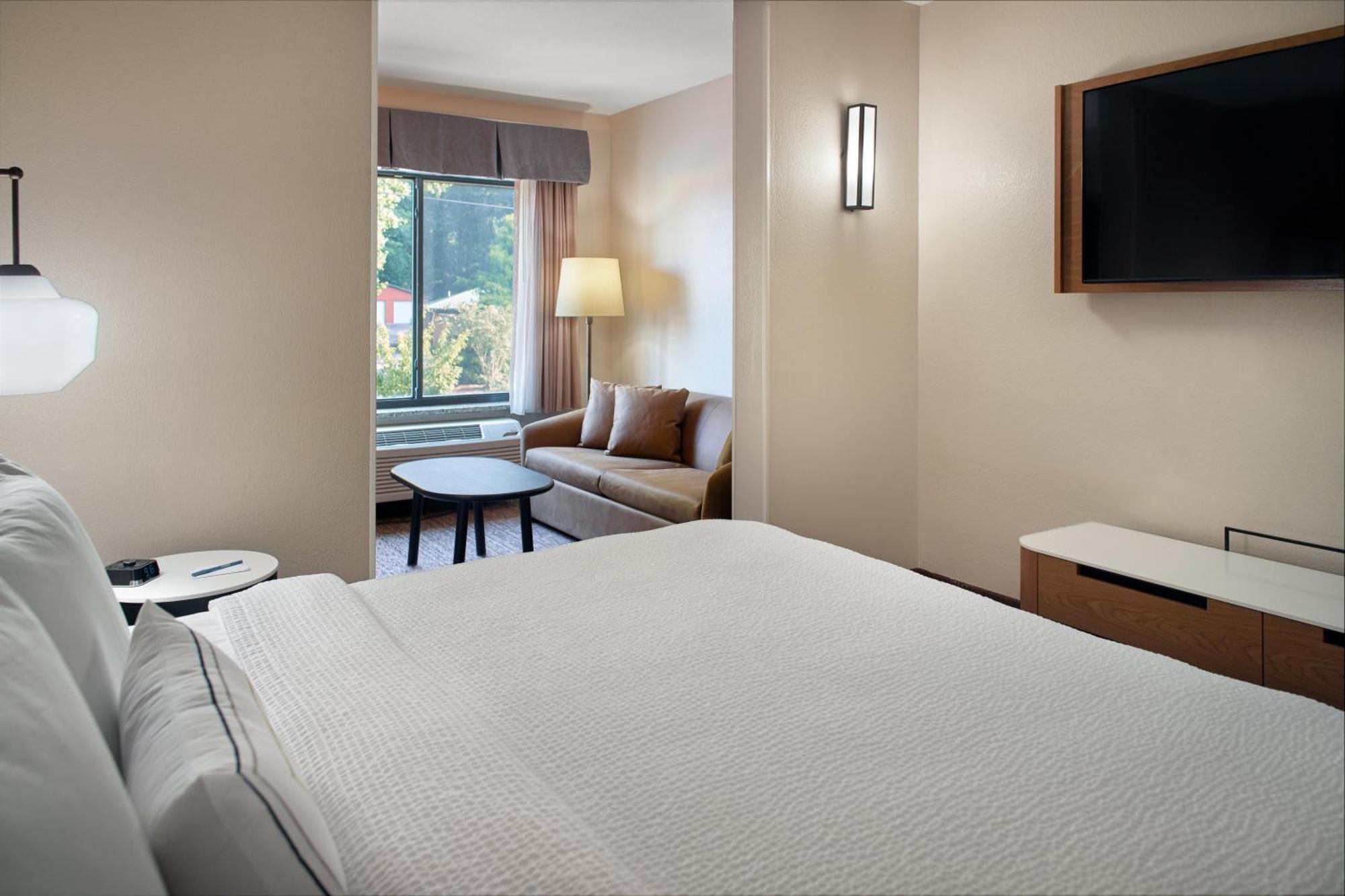 Fairfield Inn & Suites By Marriott Asheville Airport/Fletcher Bagian luar foto